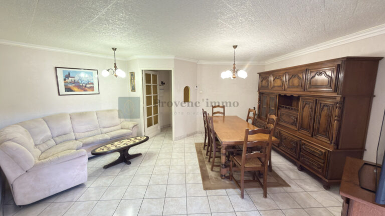 Appartement Fréjus – 3 pièces, 2 chambres, balcon et garage