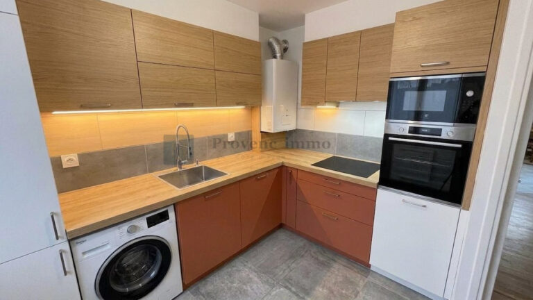 Appartement Fréjus – 3 pièces, 2 chambres, balcon et garage