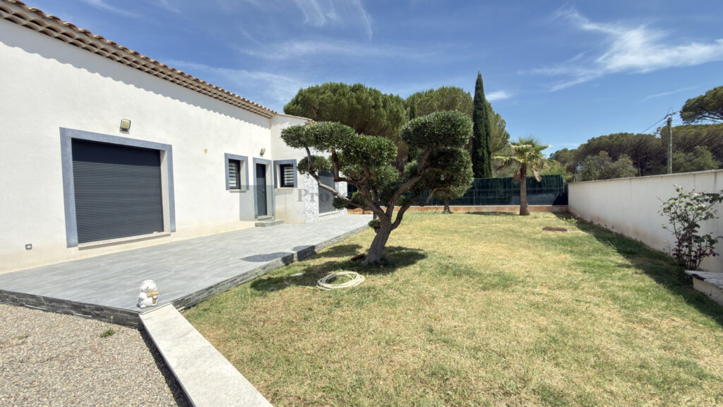 Villa 2019 à Vidauban   Maison 140 m2 avec fort potentiel pour 4 chambres, terrain 938 m2 piscinable.